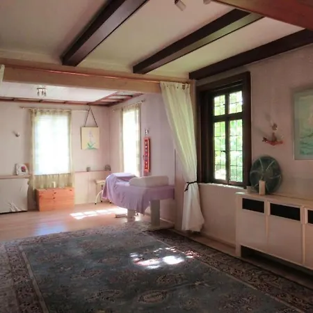 Doppelzimmer / Ederlust Heilungsraeume E.v. Bed & Breakfast 3*