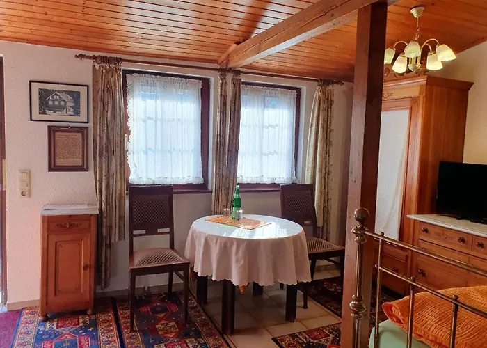 Doppelzimmer / Ederlust Heilungsraeume E.v. Hatzfeld