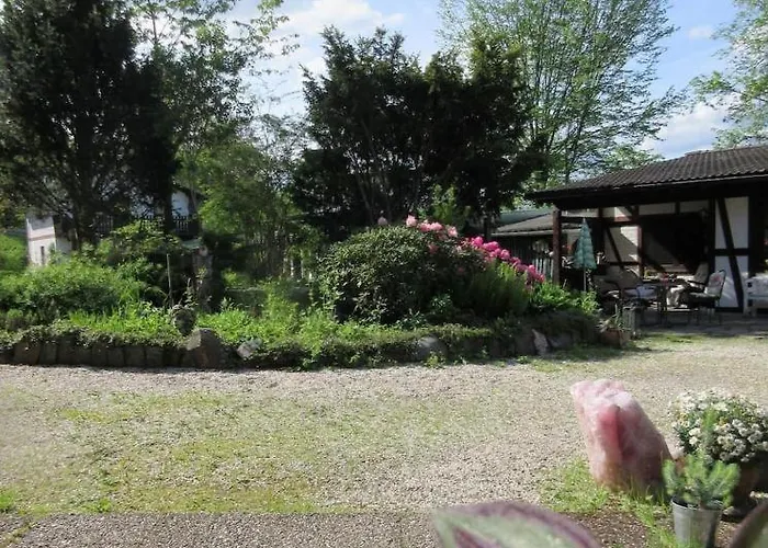 Doppelzimmer / Ederlust Heilungsraeume E.v. Hatzfeld